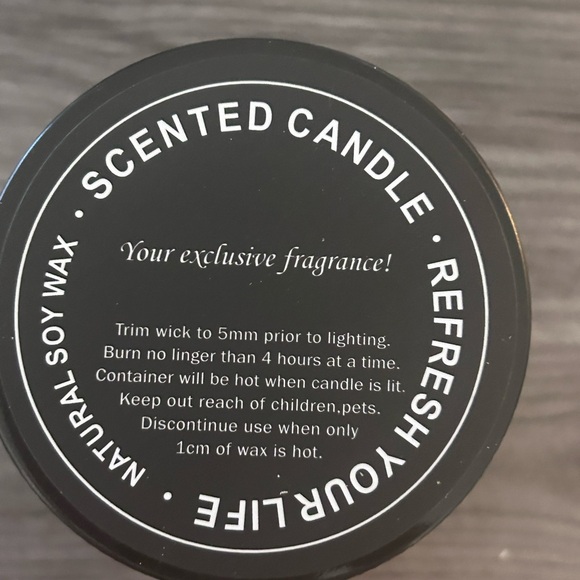 HOMSOLVER
HOME FRAGRANCE
Scented Candle - Picture 4 of 5